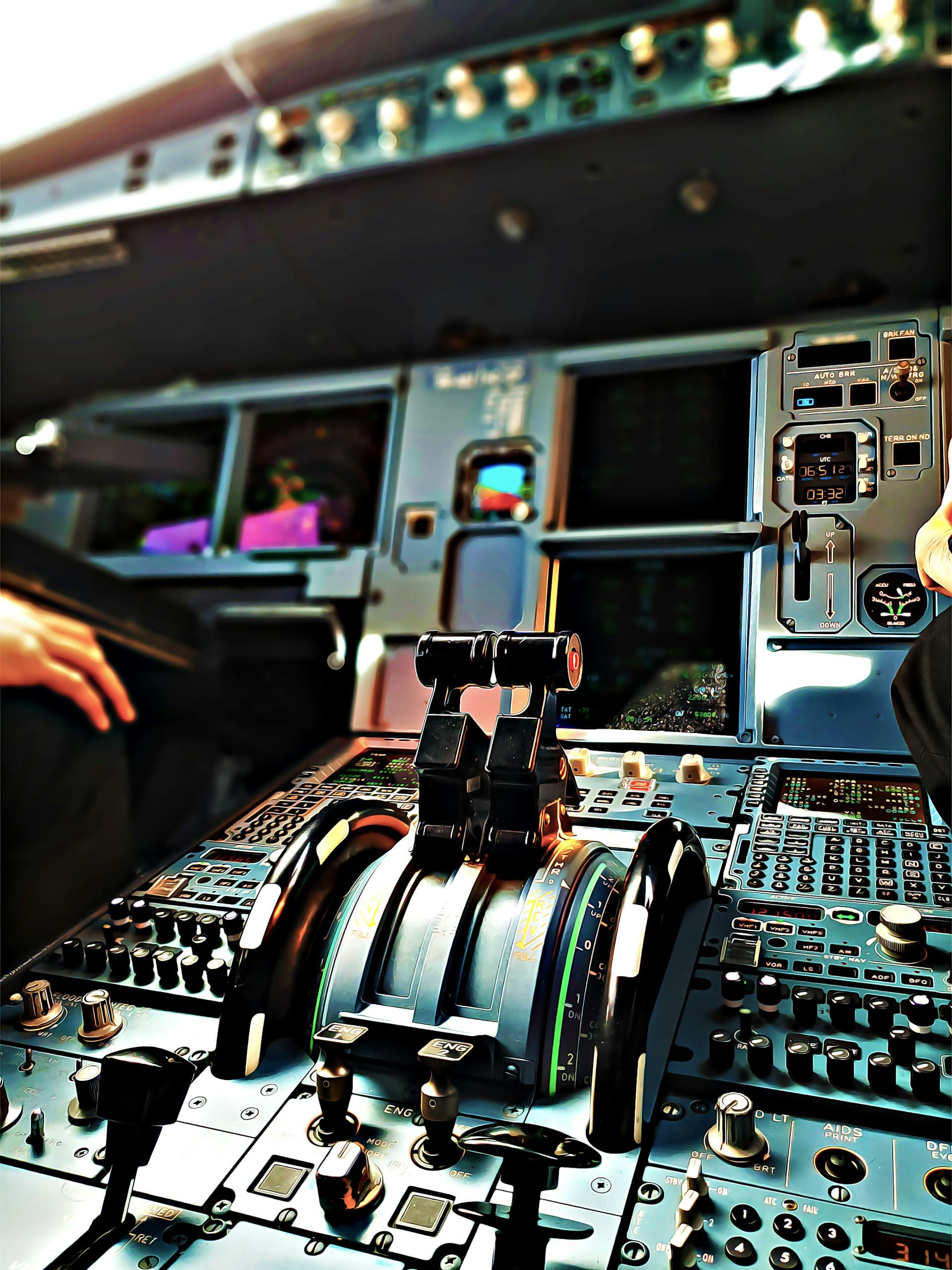 Il cockpit di un aereo di linea